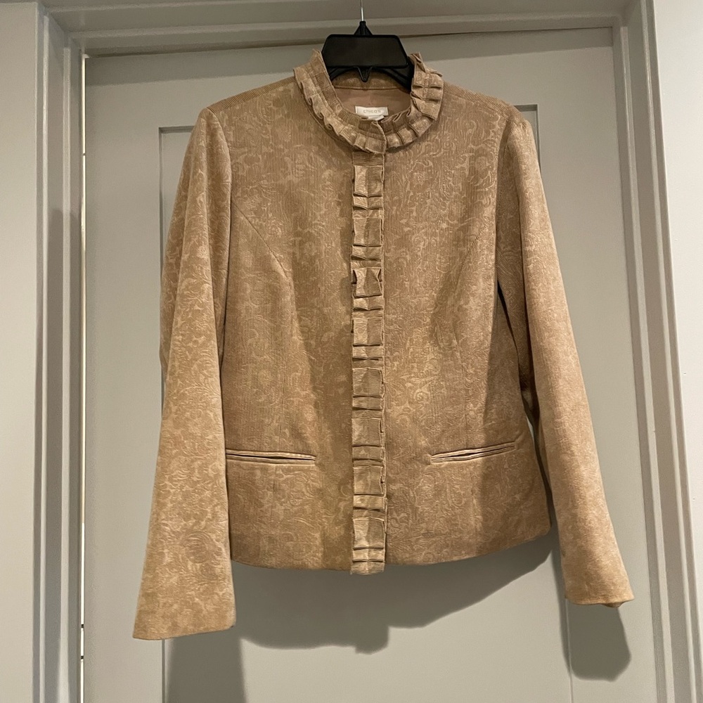 Chicos cream jacket in lightweight corduroy material.